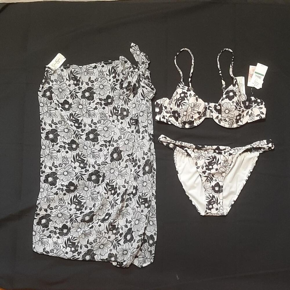 Jessica Simpson Floral Print Bikini with Matching Coverup